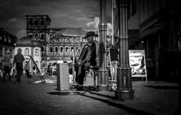 Picture the city, music, street, musician, accordion
