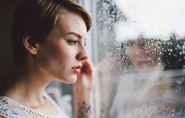 Picture glass, drops, model, portrait, makeup, hairstyle, brown hair, in white