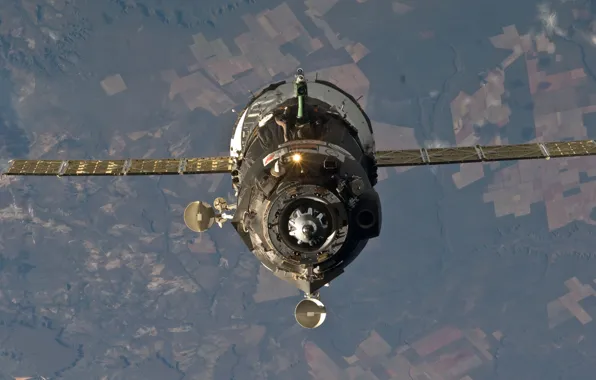 Space, Earth, antenna, spaceship, Soyuz TMA, the docking station