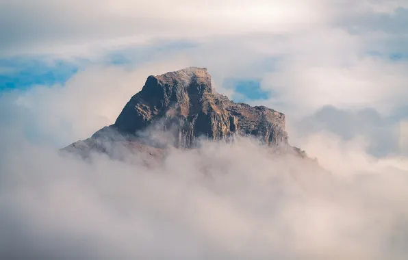 Clouds, fog, mountain range