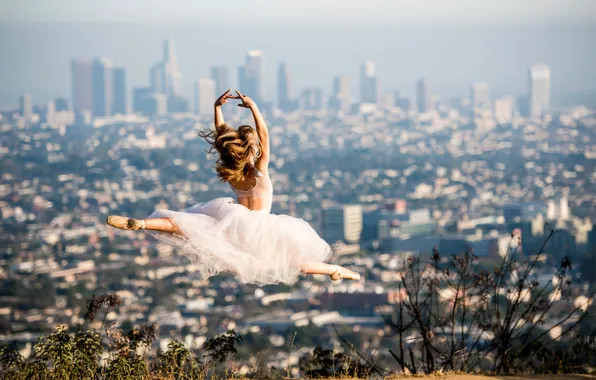 Picture the city, jump, dress, ballerina, in the background, Los Angeles, Pointe shoes, Beautiful ballet