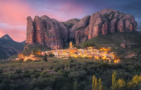 Mountains, rocks, settlement