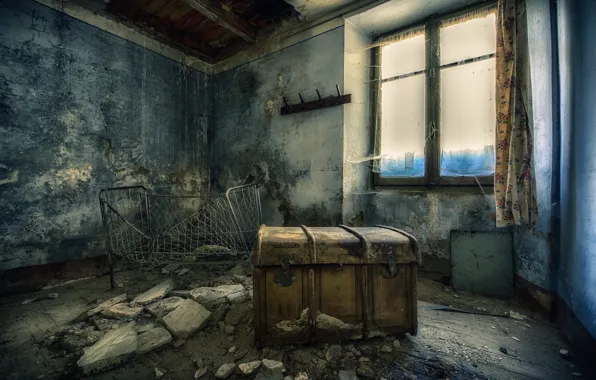 Room, window, chest