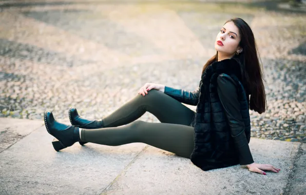 Picture look, girl, face, hair, legs, sitting, Ester