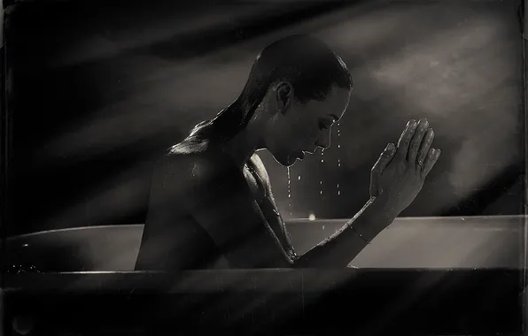 Treatment, actress, bath, scratches, filter, Louise Griffiths