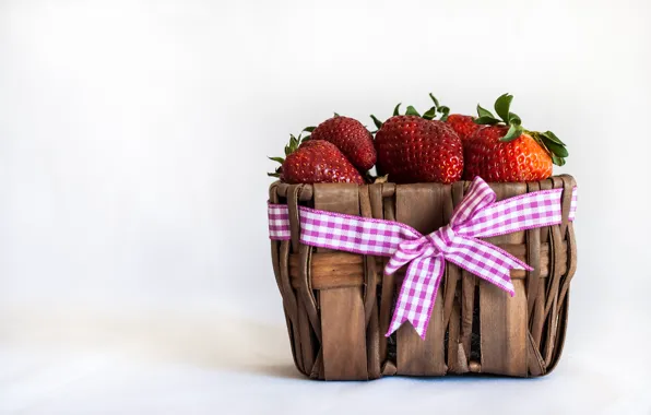 Picture berries, strawberry, tape, bow, basket, red