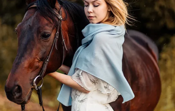 Picture girl, horse, blonde, photoshoot