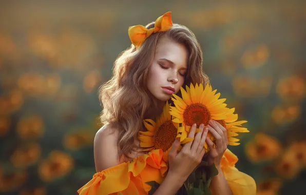 YELLOW, DRESS, FLOWERS, FACE, SUNFLOWERS, SUNDRESS, BOW, FRECKLES