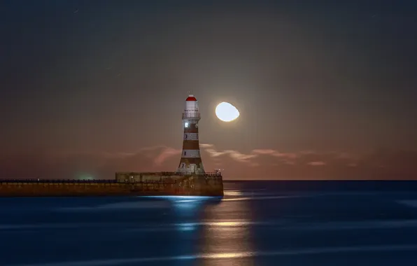 Sea, night, lighthouse