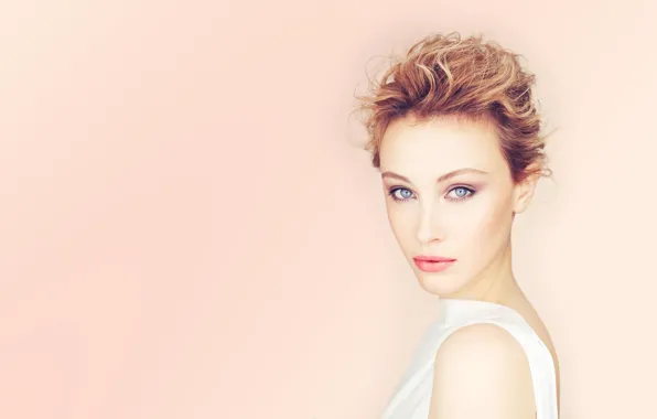 Actress, model, Sarah Gadon, Sarah Gadon