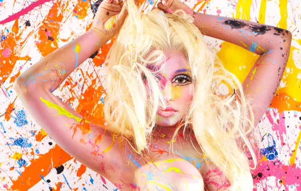 Paint, blonde, Nicki Minaj