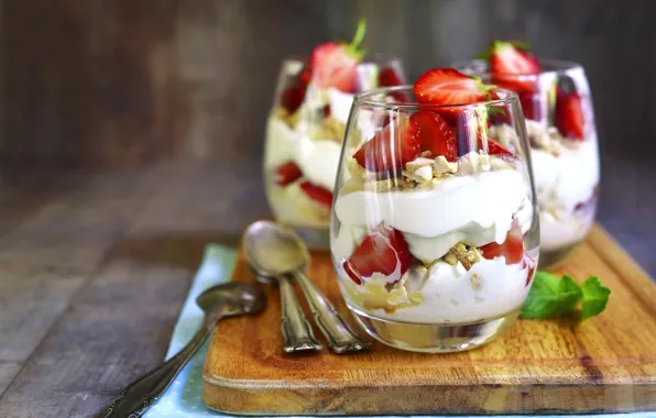 Berries, glasses, strawberry, dessert, sour cream