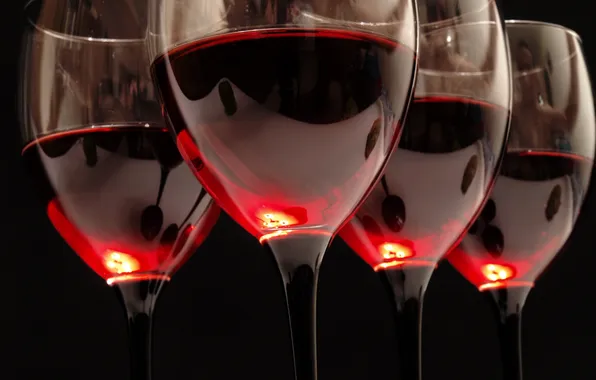 Picture glass, reflection, wine, red, glasses, black background