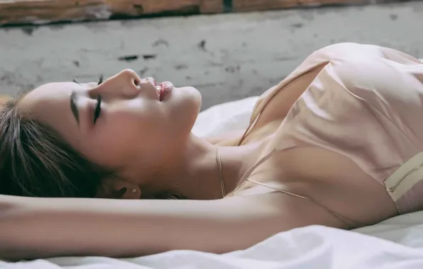 Girl, Mike, brunette, lips, lies, girl, Asian, asian