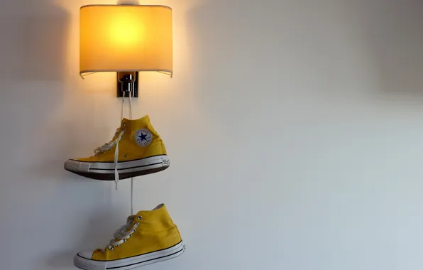 Lamp, sneakers, order