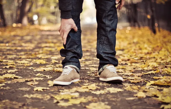 Road, autumn, leaves, street, feet, sneakers, laces