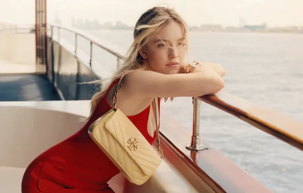 Look, girl, face, river, red, dress, bag, beautiful