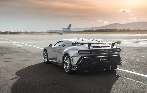 Bugatti, rear view, One hundred and ten, Bugatti Centodieci