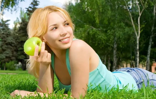 Picture forest, grass, girl, nature, Apple, blonde, t-shirt, brown-eyed
