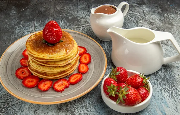 Berries, cream, pancakes