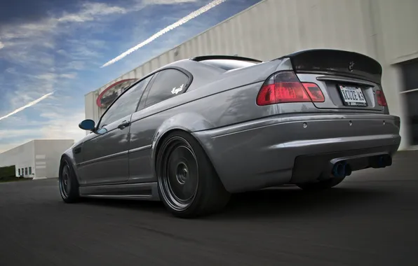 The sky, clouds, building, bmw, BMW, speed, silver, rear view