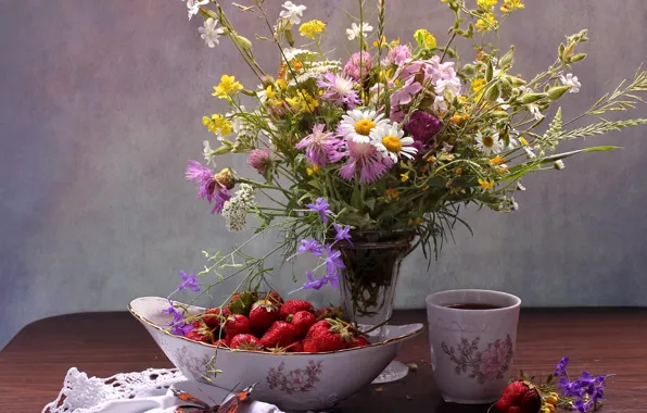 Summer, berries, chamomile, bouquet, strawberry, Cup, still life, wildflowers