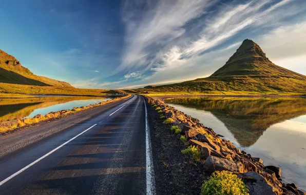 Iceland, Road, Kirkjufell Mountain