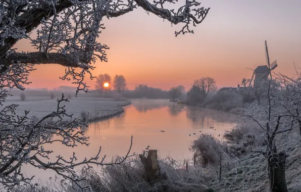 Picture frost, sunset, river