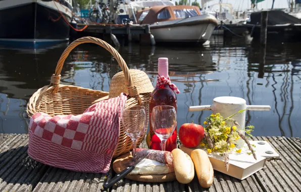 Picture wine, basket, bottle, Apple, towel, bouquet, boats, pier
