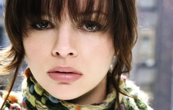 Actress, the poet, Amber Tamblyn