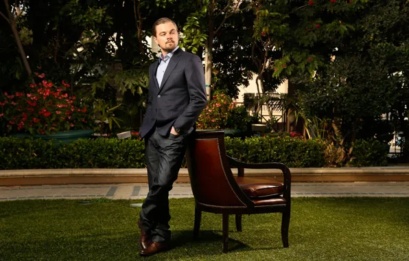 Greens, look, nature, chair, actor, male, Leonardo DiCaprio, Leonardo DiCaprio