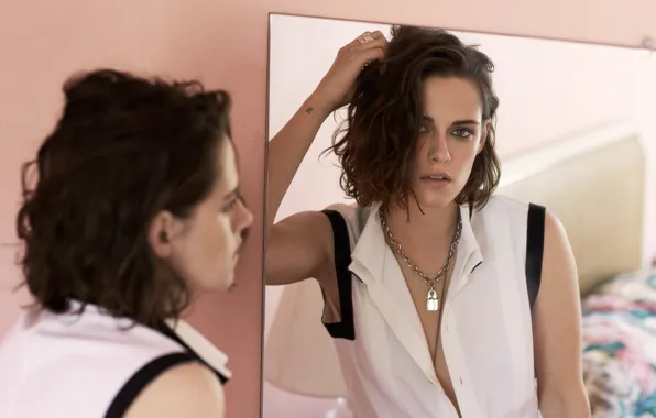 Picture reflection, makeup, actress, mirror, brunette, hairstyle, Kristen Stewart, Kristen Stewart