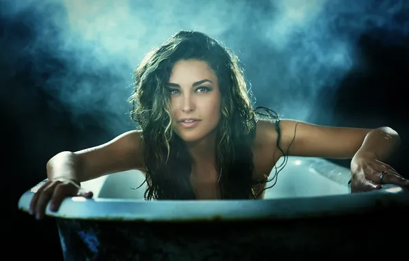 Bath, model, NAZZARETTE