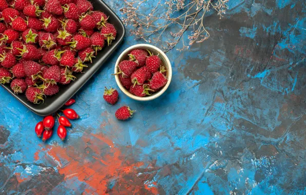 Berries, raspberry, tray, blue background, blue background