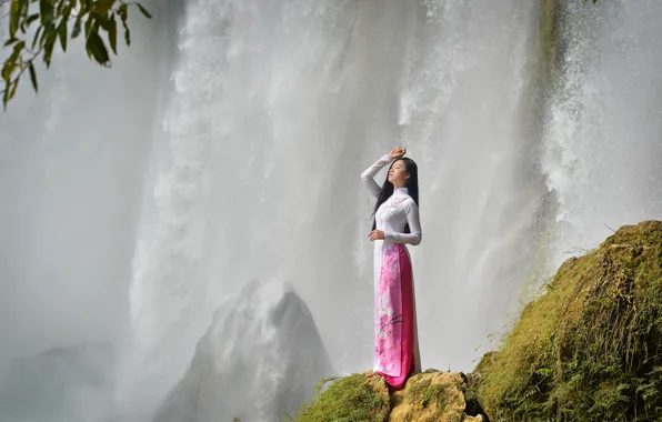 Picture girl, waterfall, dress, Asian, Vietnam, Vietnamese