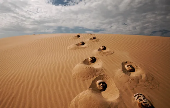 Picture sand, traces, fantasy, desert, mask