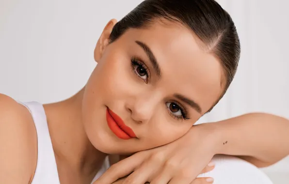 Picture look, girl, face, makeup, lips, singer, Selena Gomez
