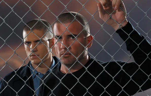 Wentworth Miller, Prison Break, Wentworth Miller, Dominic Purcell, Escape, Michael Scofield, Lincoln Burrows, Dominic Purcell