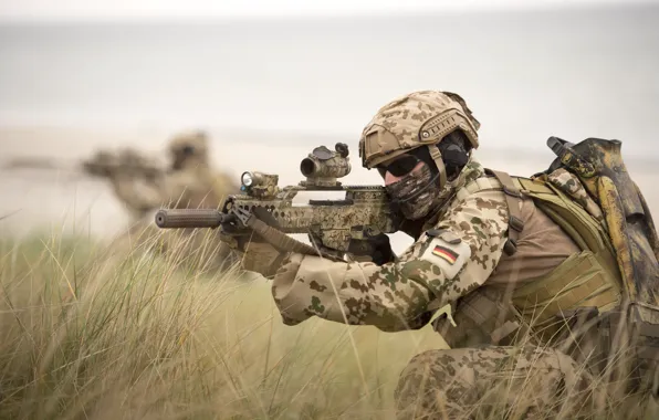 Picture machine, soldiers, equipment