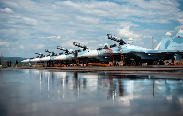 Picture fighters, the airfield, Russian, Su-30CM