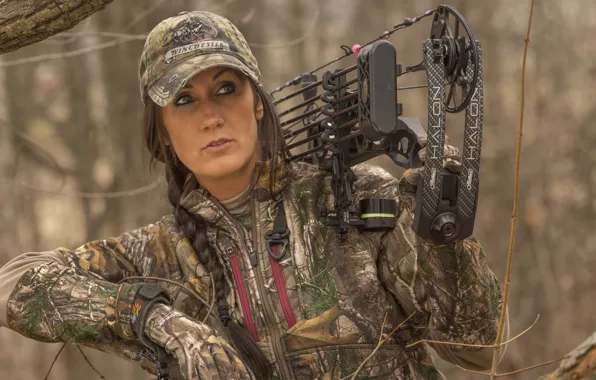 Picture woman, look, camouflage, archery, hunting, Halon Bow