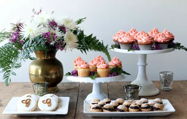 Bouquet, cookies, wood, cakes, cupcakes, cupcakes