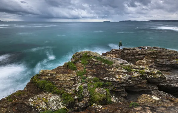 Sea, clouds, overcast, rocks, shore, vegetation, fishing, people