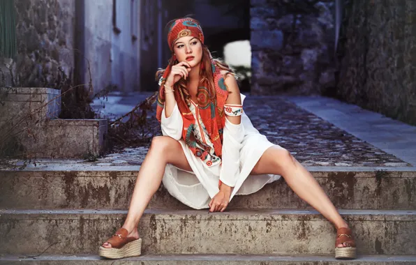 Picture girl, pose, Leticia