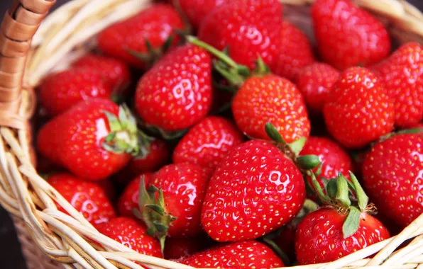 Berries, basket, strawberry, strawberry, fresh berries