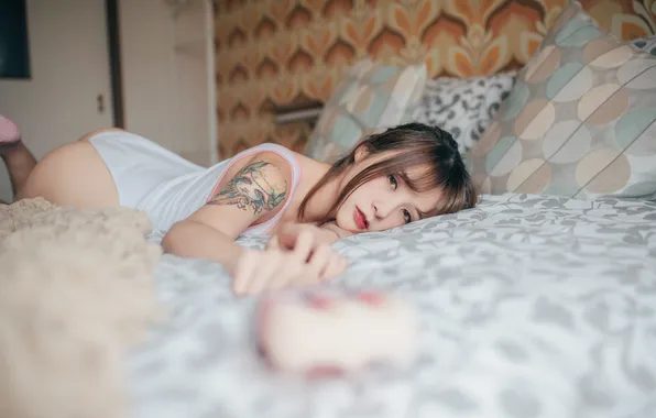 Ass, look, sexy, pose, model, pillow, hands, makeup