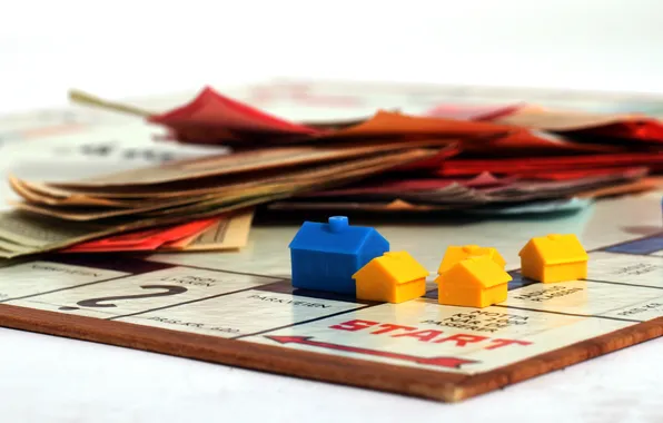 Macro, the game, Monopoly