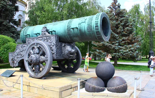 People, Moscow, Russia, Ivanovskaya square, The Tsar cannon, Monument, Bronze, Sight