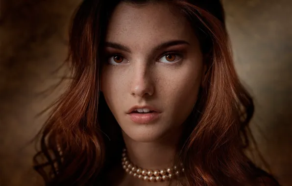 Picture freckles, sponge, the beauty, brown-eyed