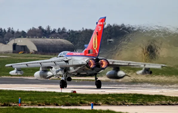 Picture fighter, bomber, the airfield, Tornado